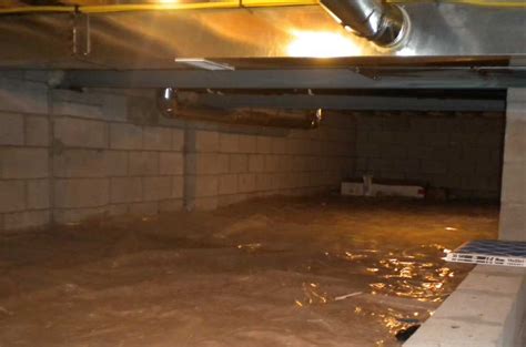 How To Clean Up A Sewage Leak In Your Crawl Space